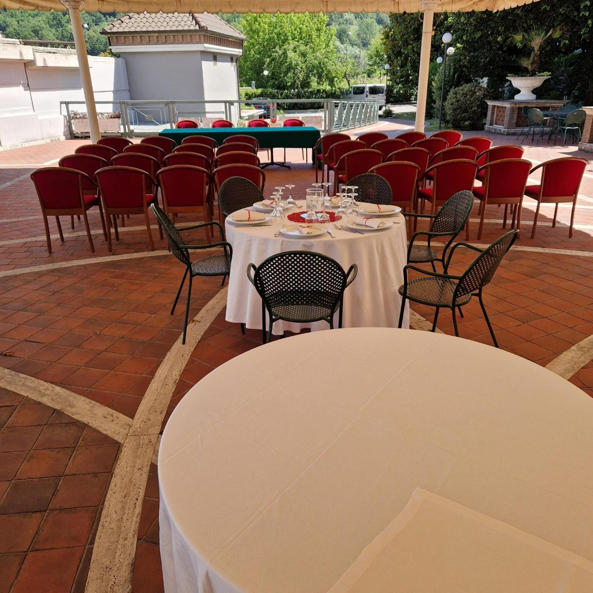 Hotel Civita Avellino Bagian luar foto